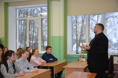 Встреча старшеклассников с Уполномоченным по правам ребёнка Ярославской области Крупиным Михаилом Львовичем.